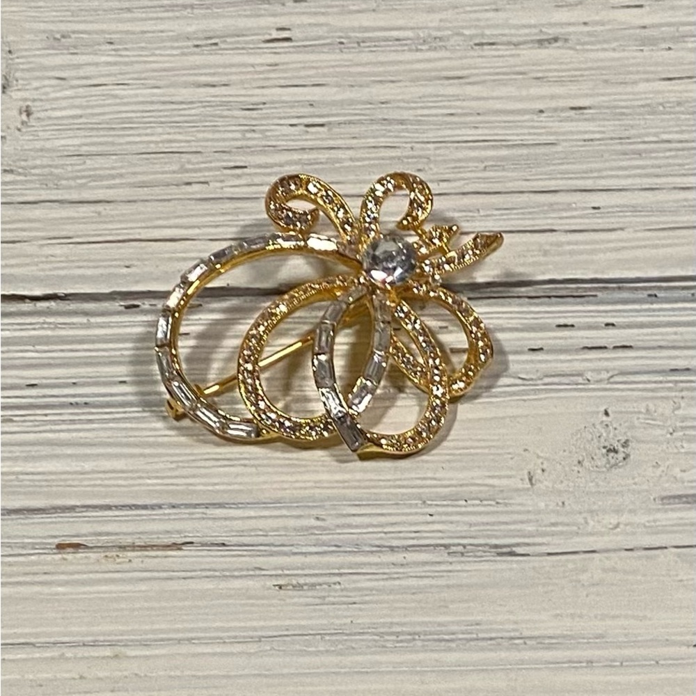 Brooch/pin
